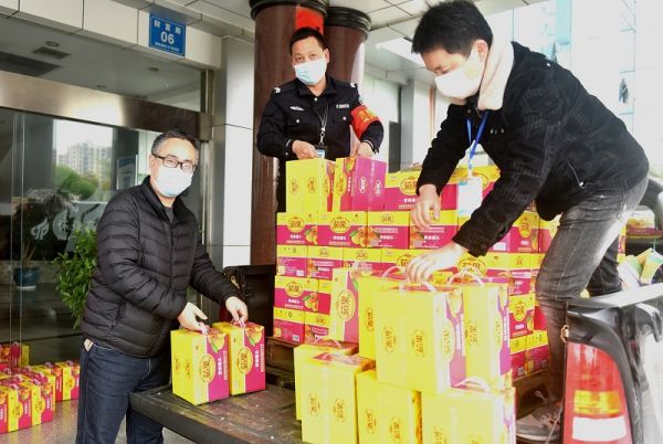 海聯食品 捐贈物資助力抗疫